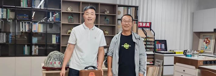 新闻